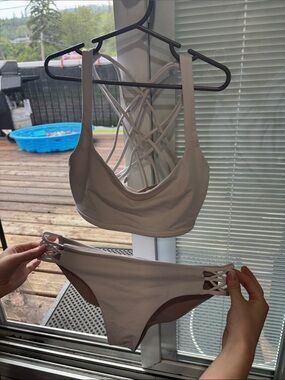 Womens Luluelemon Cream Strappy Back Bikini Set